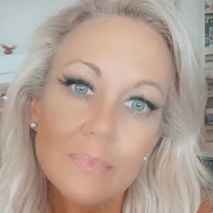 Meet your Posher, Caroline